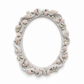 Marco Floral Oval Nº 7 decorado con delicadas rosas de porcelana fría en tonos pastel