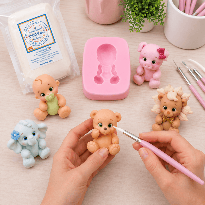 Modelando figuras con molde Baby Friends y porcelana fría AradiaShop