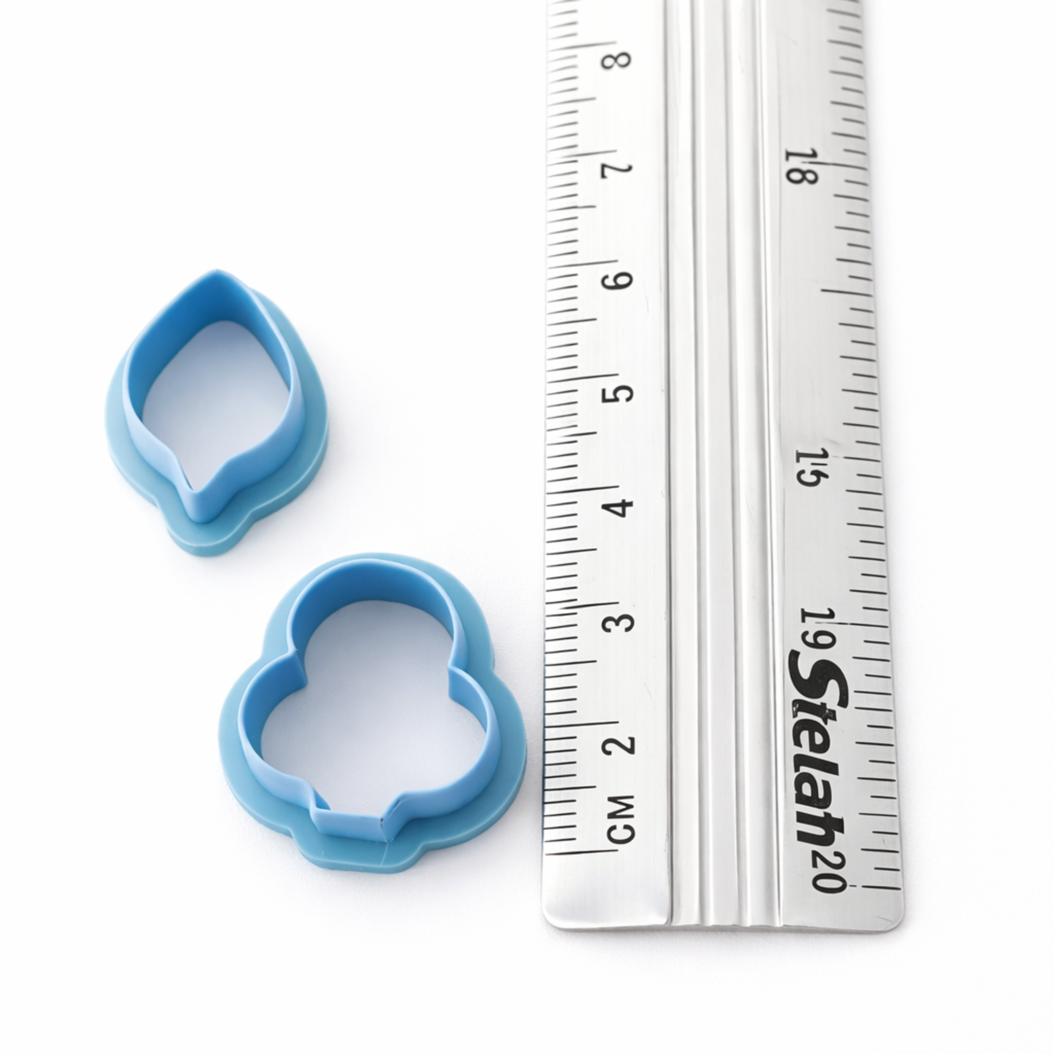 Medidas de minicortadores Cattleya AradiaShop para porcelana fria y manualidades