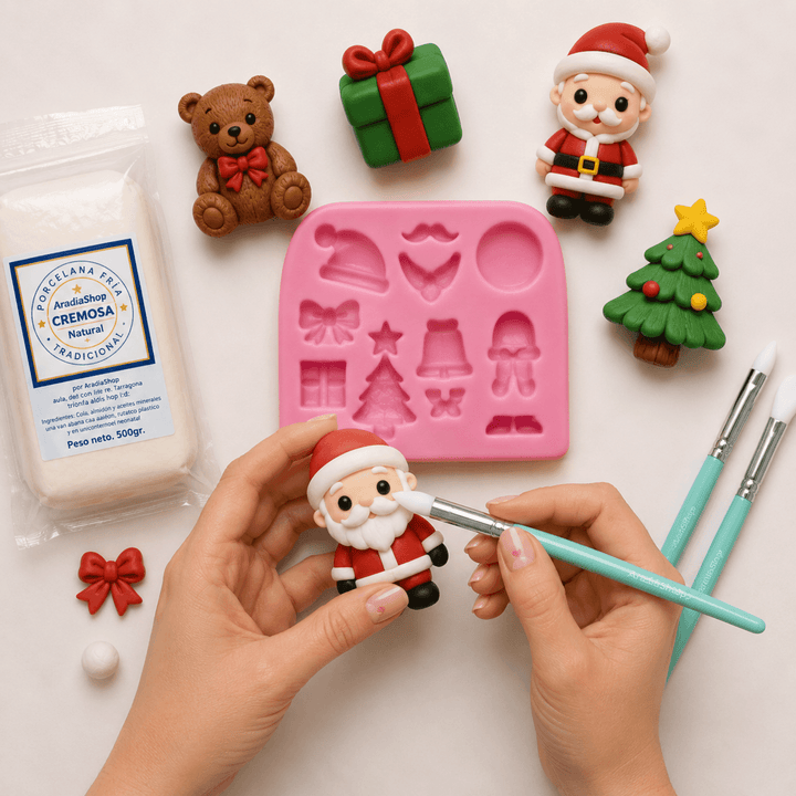 Modelando mini figuras navideñas con molde de silicona AradiaShop